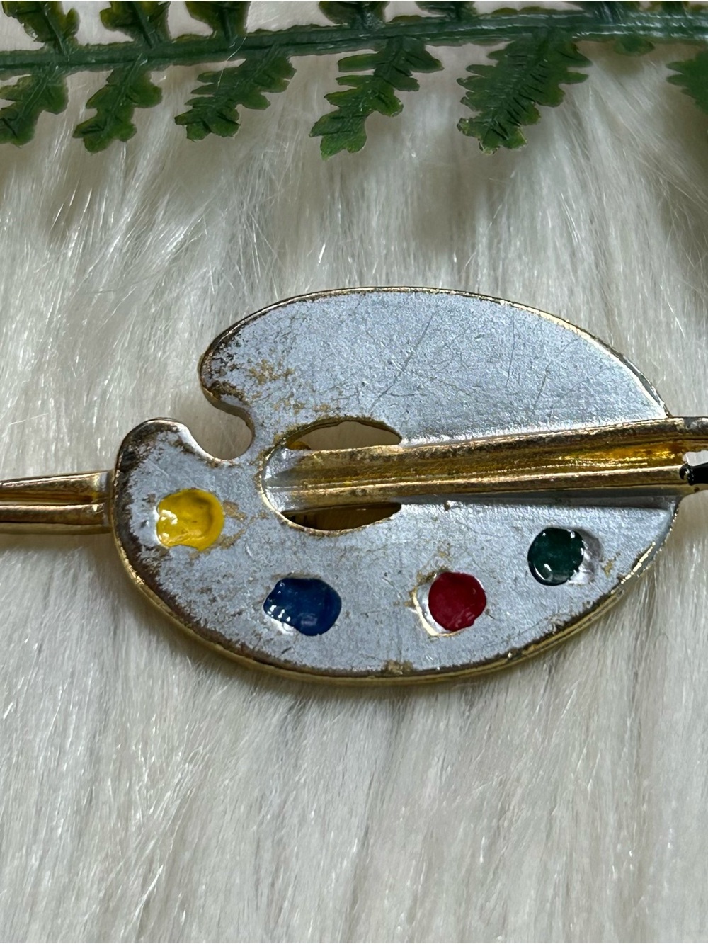 vintage enamel artist palette brooch - Picture 4 of 7